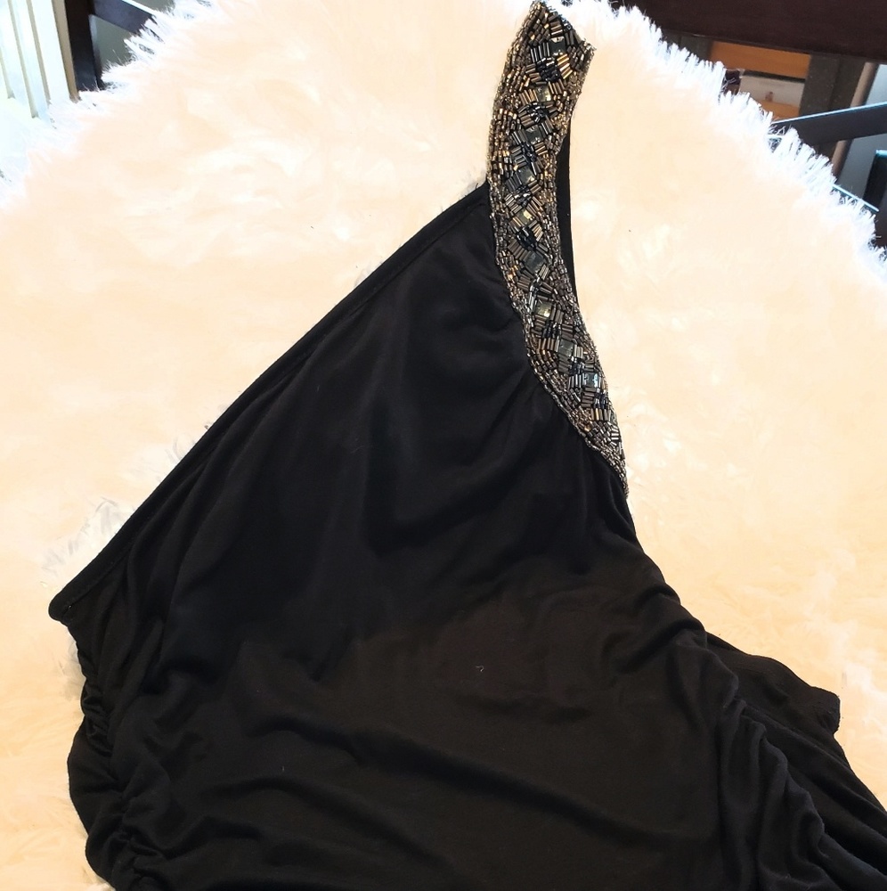 One sleeve  party top